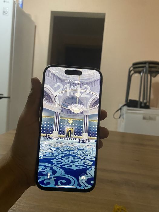 Айфон 15 про с айклаудом
