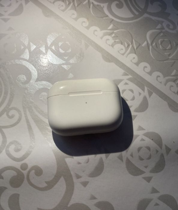 Aple AirPods 3 with Lightning Charging Case белый