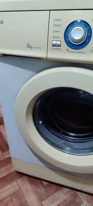 Продам машинку LG 5 кг Б/У