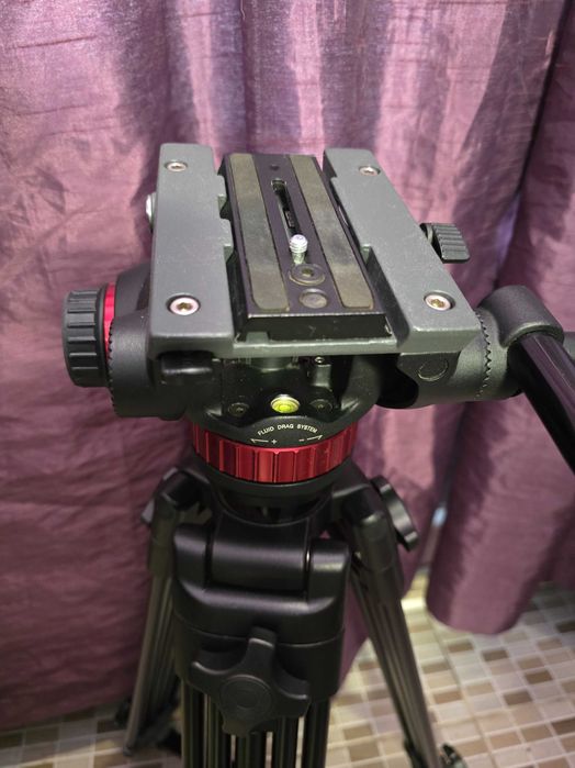 Trepied Manfrotto MVH502AH