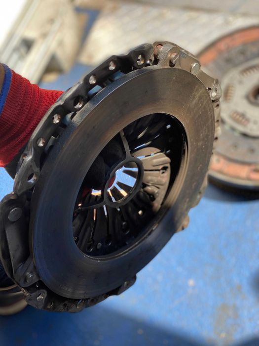 Kit Ambreiaj Volanta+Placa+Disc BMW 320d 325d 330d E90 E91 Facelift