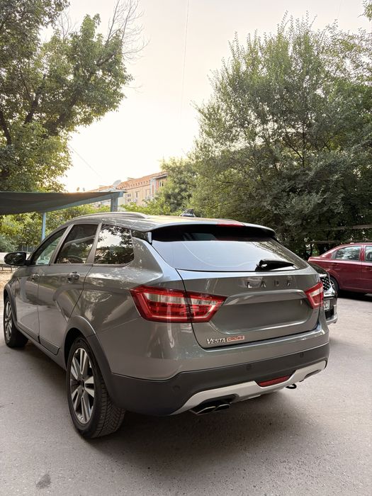 Lada vesta sw cross 1.6