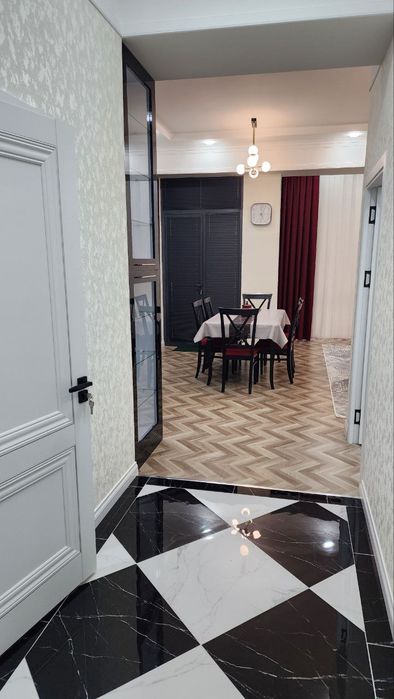 Аренда 2ком квартиры на Карасу 1. Новостройка