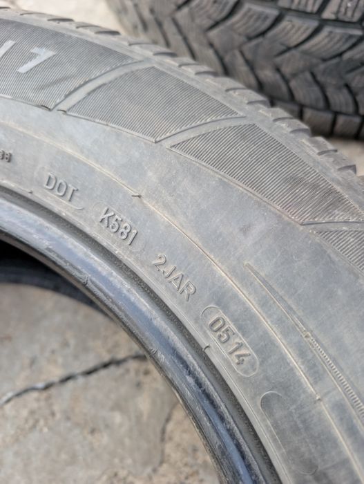 Anvelope de iarna SH Dunlop 235/65/17