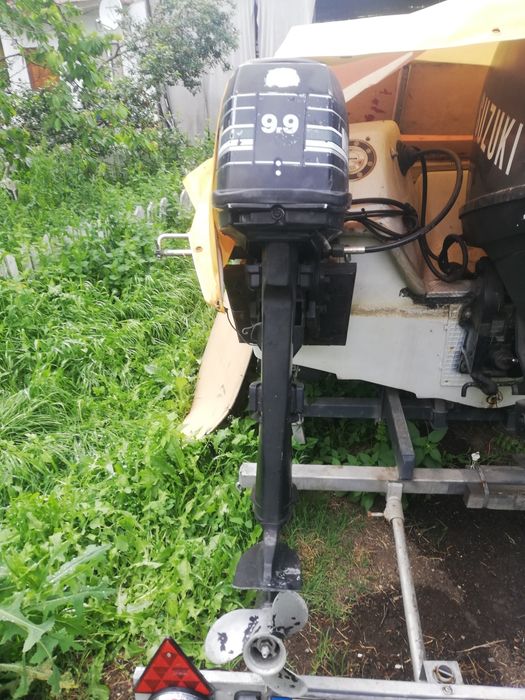 Продавам  двигатели за лодка два бр.