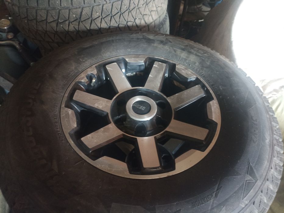 Продам зимние шины с дисками