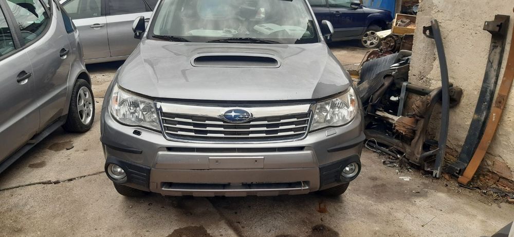 Субару Форестър 2010г на части