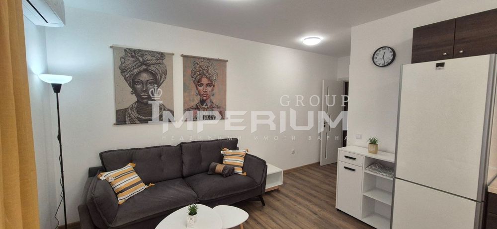 Дава се под наем Тристаен апартамент в Варна, Конфуто - 65 кв.м за 765 € - Снимка #2