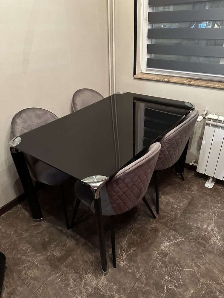 Стъклена трапезна маса гр. Перник Център • OLX.bg