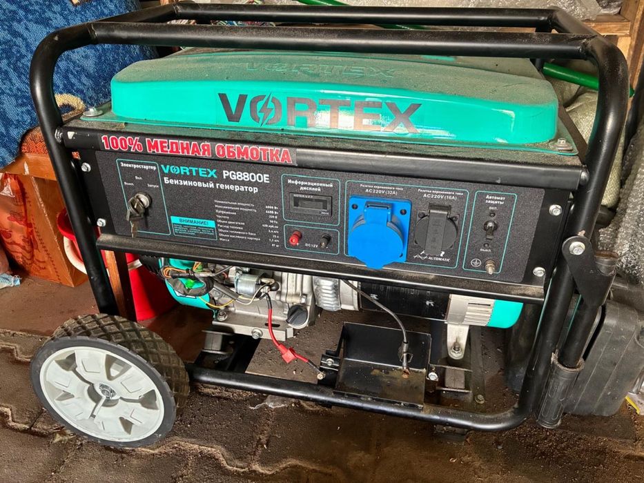 Продам генератор 220V , новая !