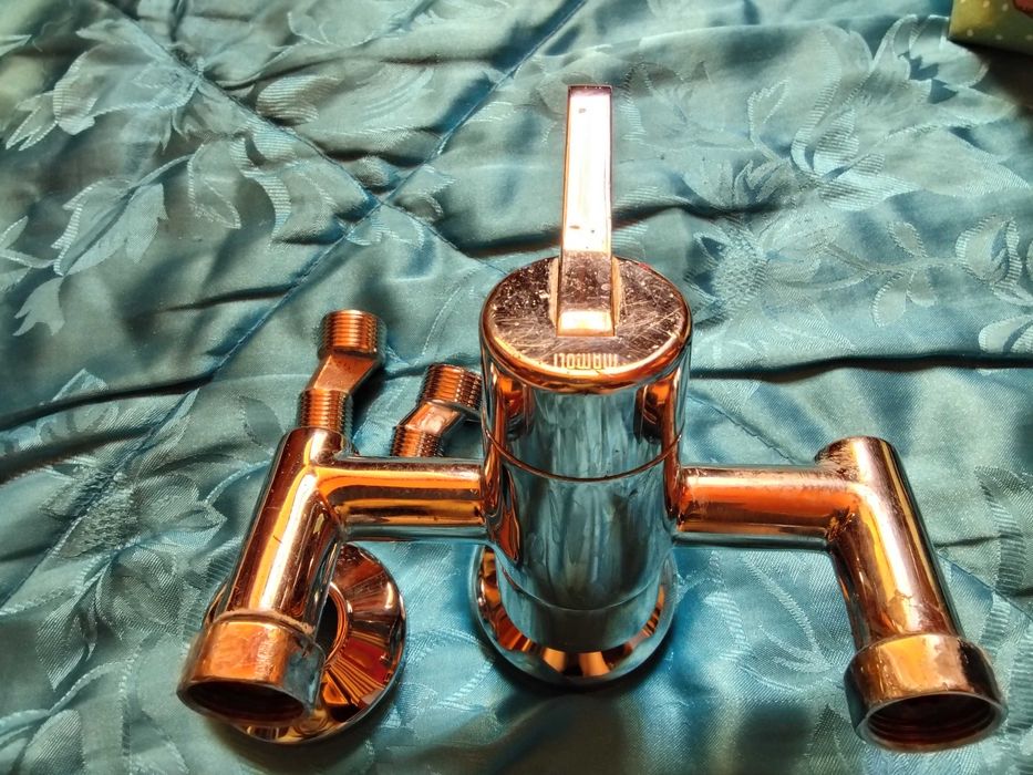 италианска оригинална батерия за баня MAMOLI -перфектна