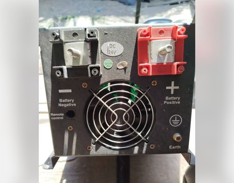 Источник бесперебойного питания