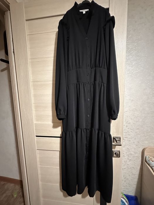 Продам платья вечерние