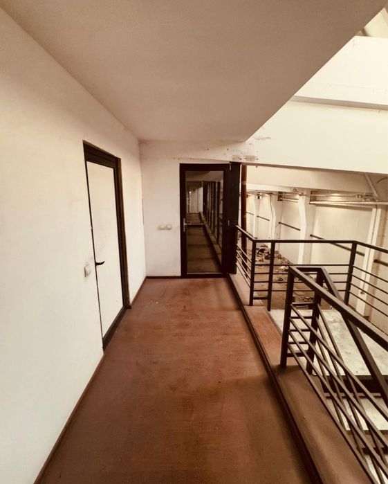 Vanzare hala  800  m.p. inchiriata cu 3600 euro pe luna in Jilava