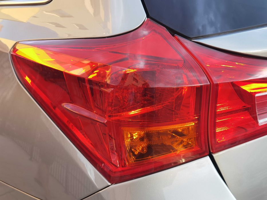 Toyota auris led стопове