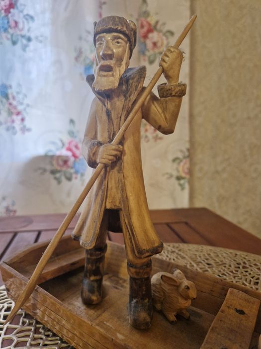 Деревянный дед Мазай