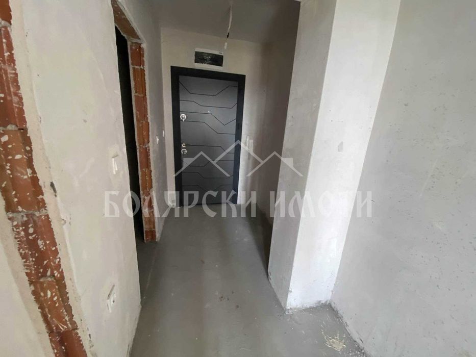 Продава се Двустаен апартамент в Велико Търново, Бузлуджа - 76 кв.м за 1066 €/кв.м - Снимка #3