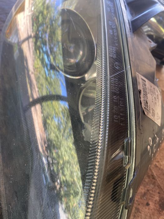 Десен фар за форд фокус