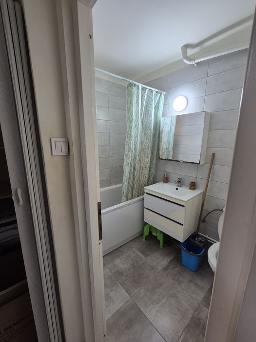 Închiriez apartament 2 camere ultracentral