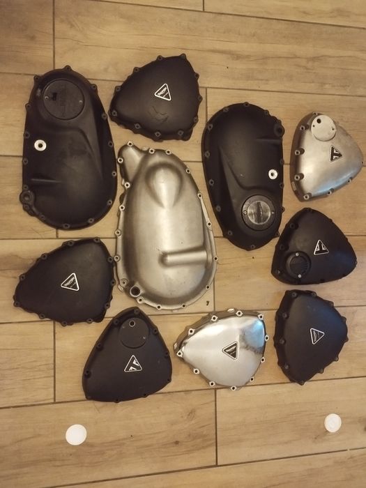 Capace motor pentru motociclete Triumph