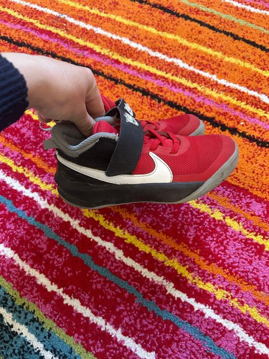 Adidași Nike mărimea 28