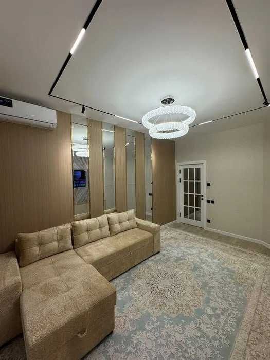 Срочно Сдаётся 3-ком шикарная квартира Рядом Метро Айбек 736!