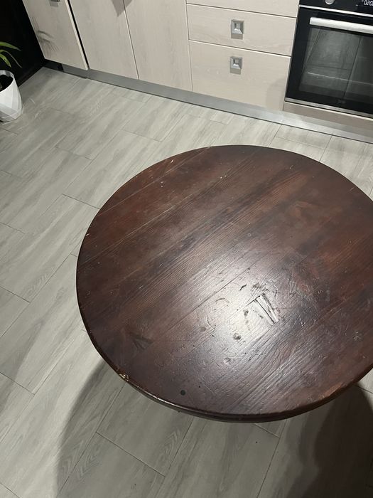 Bar si mese solide din lemn masiv