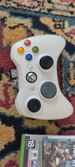 Xbox 360 fat freebot Kinect bilan sotish yoki obmen