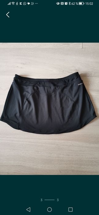 Fusta sport Adidas mărimea M (38-40)