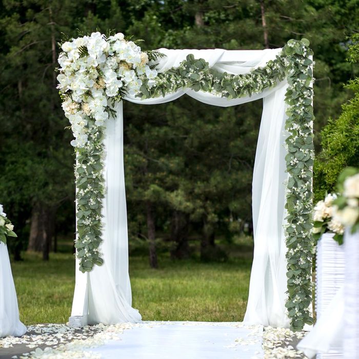 Декорация от евкалиптов гирлянд бели изкуствени цветя украса за сватба