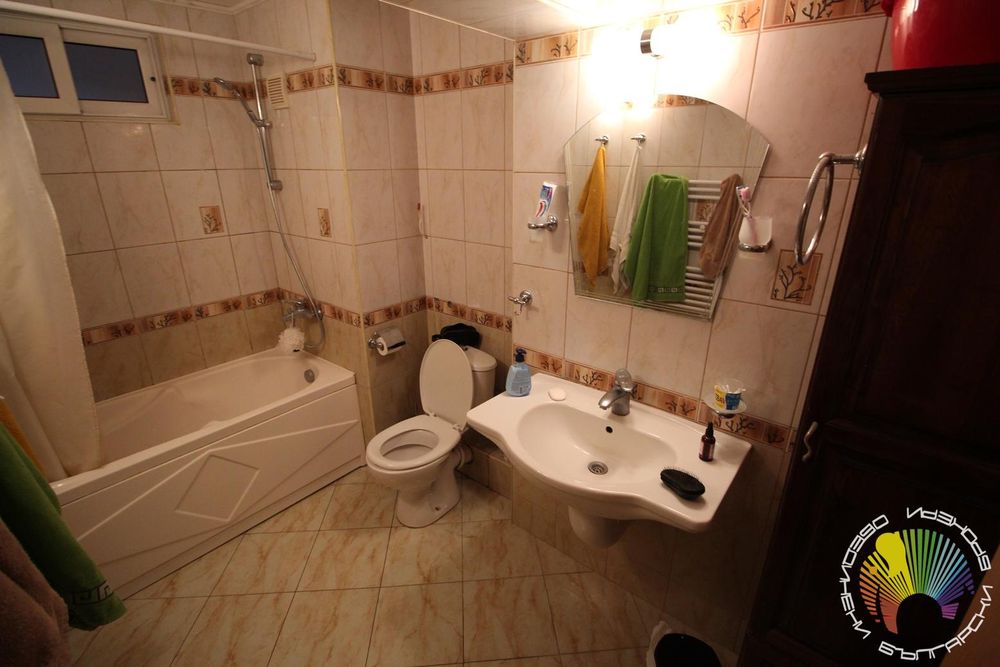 Дава се под наем Многостаен апартамент в Бургас, Лазур - 240 кв.м за 1000 € - Снимка #8