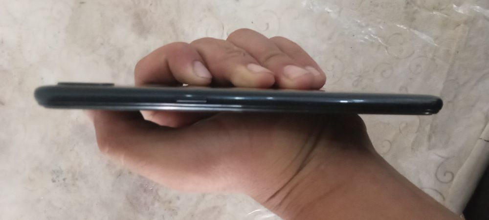 Samsung galaxsy a10 s narxi 550 min