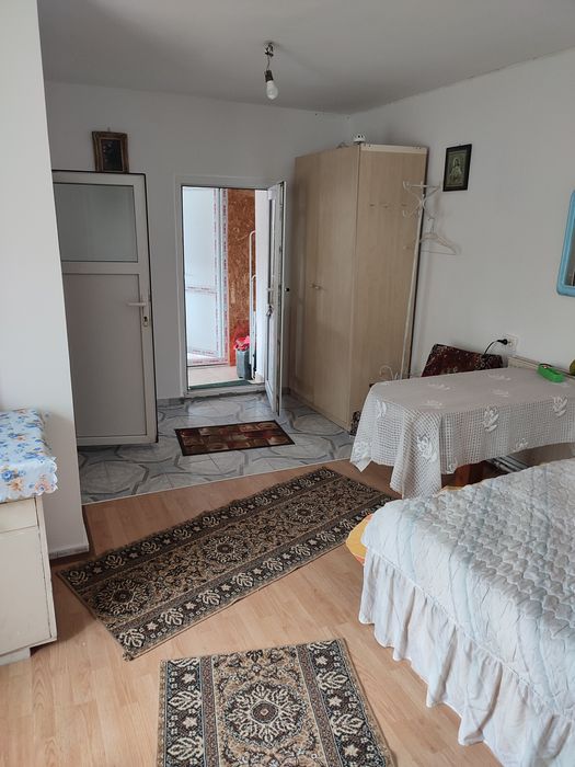 Casa tip garsoniera de inchiriat