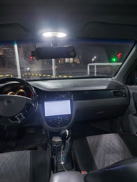 Gentra jentra 2015 srochiniy sotiladi