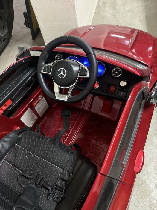 Акумулаторна Кола Mercedes C63AMG