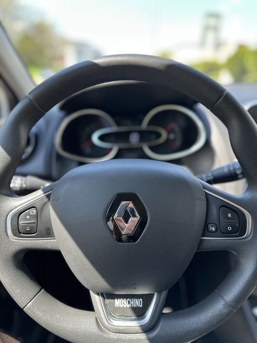 Renault Clio - FULL LED* Camera, Navi, Premium Audio, Moschino