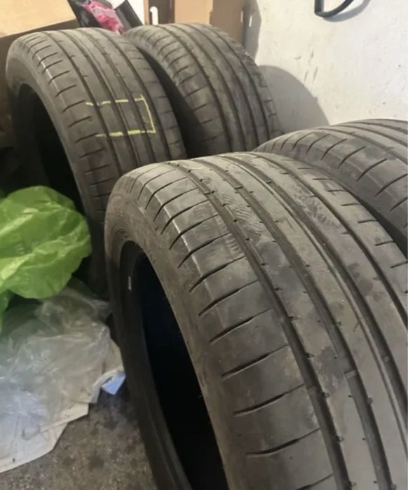 Dunlop Sport Maxx RT2 255/55/18