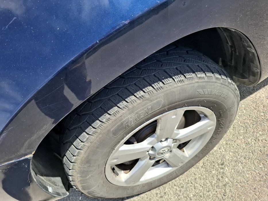 Vand Toyota 2,2 D-4D