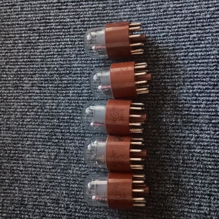 Продам лампы индикаторные, микросхемы