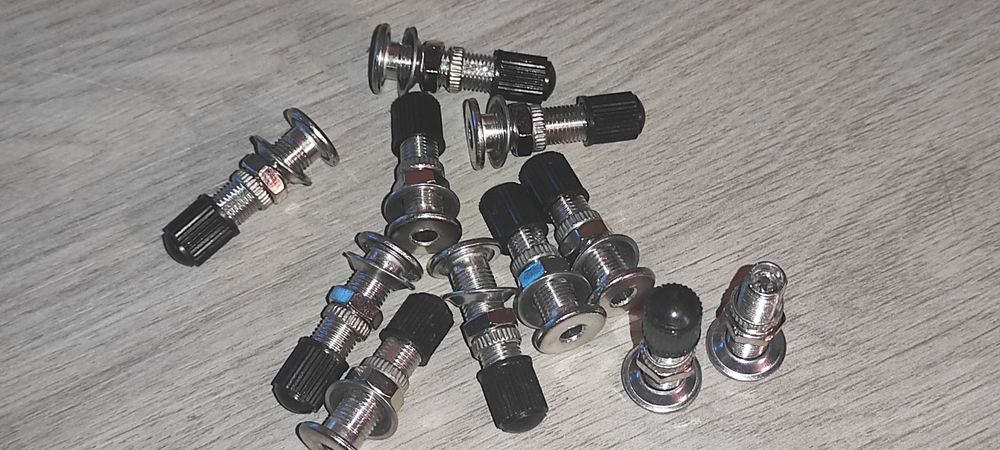 valve valva mecanica auto scuter moto velo  etc diverse dispozitive