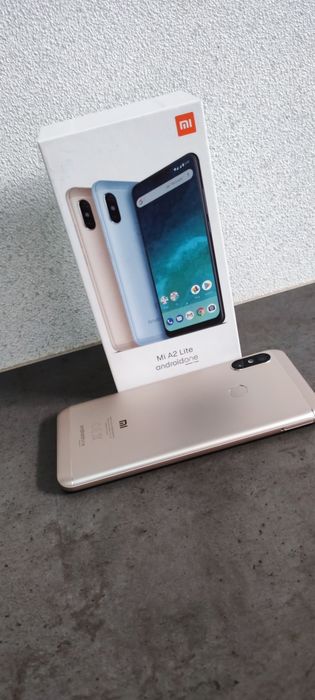 Продается Mi A2 Lite