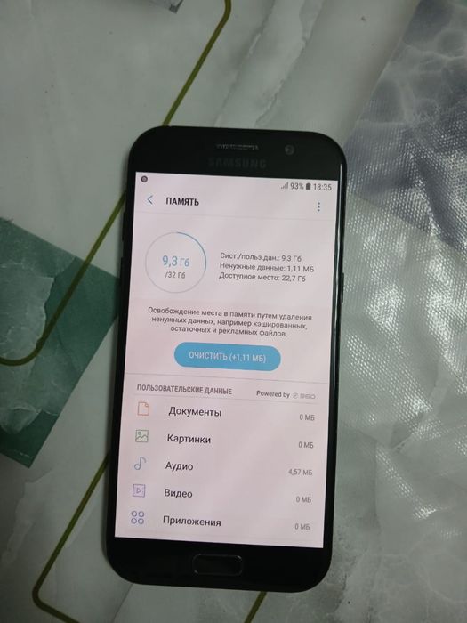 продается телефон