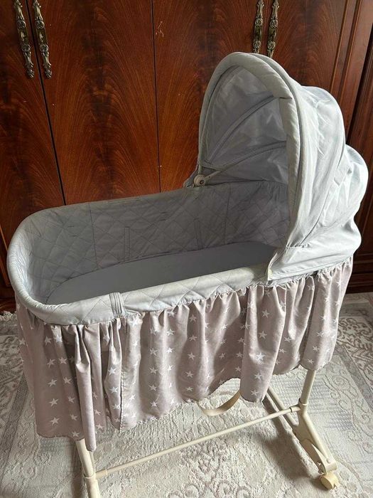Продам б/у кровать-колыбельку
