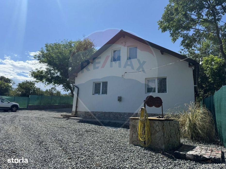 Casa finalizata recent, 2.800 mp teren Livada - Petresti de Jos