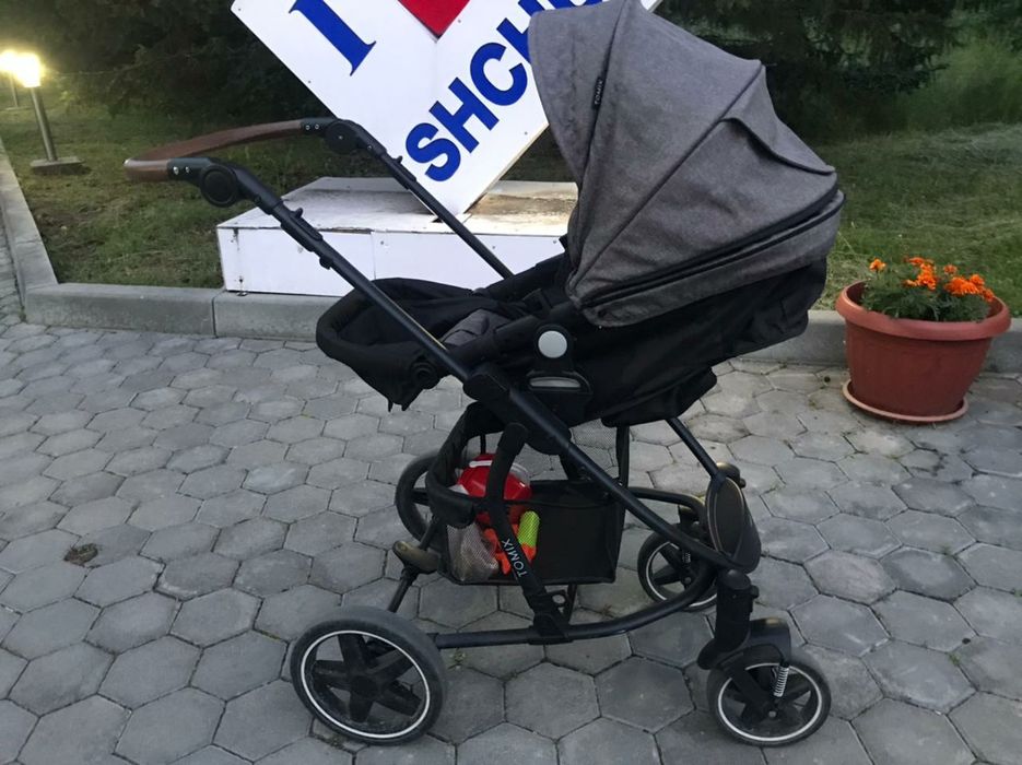 Коляска универсальная