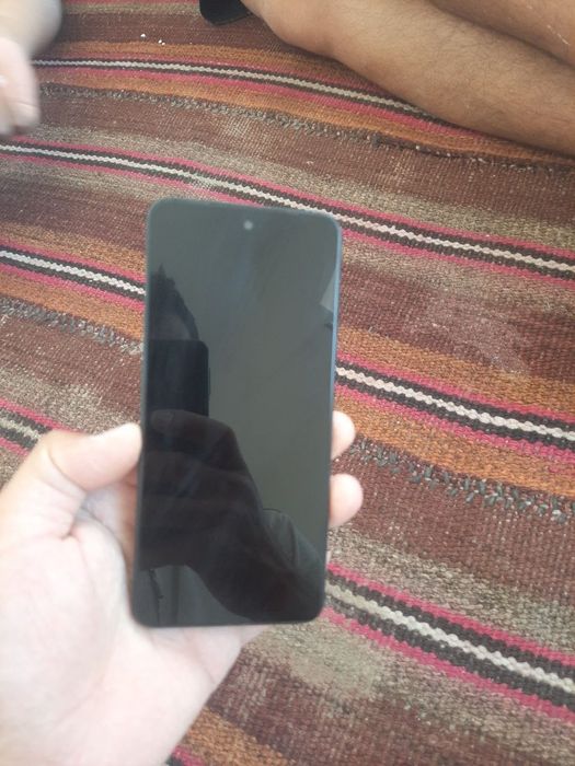 Vivo y28 telefon