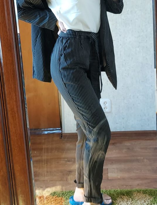 Деловый костюм тройка