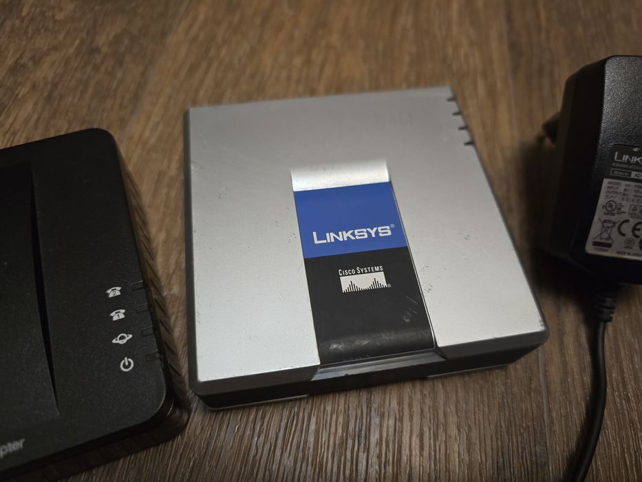 VoIP-шлюз (адаптер для IP-телефонии) Linksys SPA2102 + Cisco SPA112
