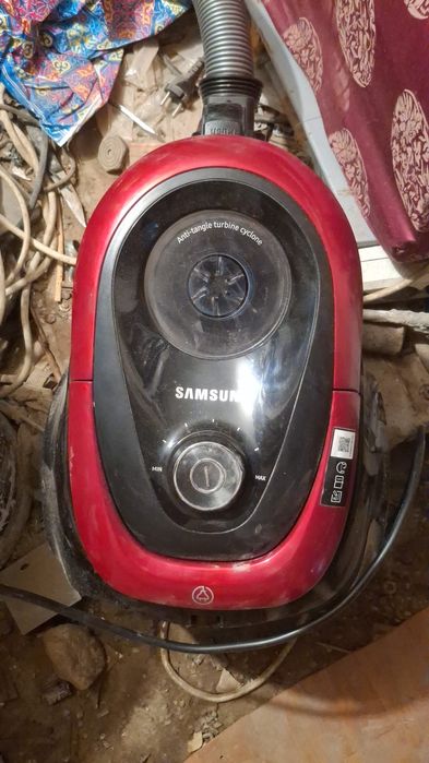 Продам пылисосы разные