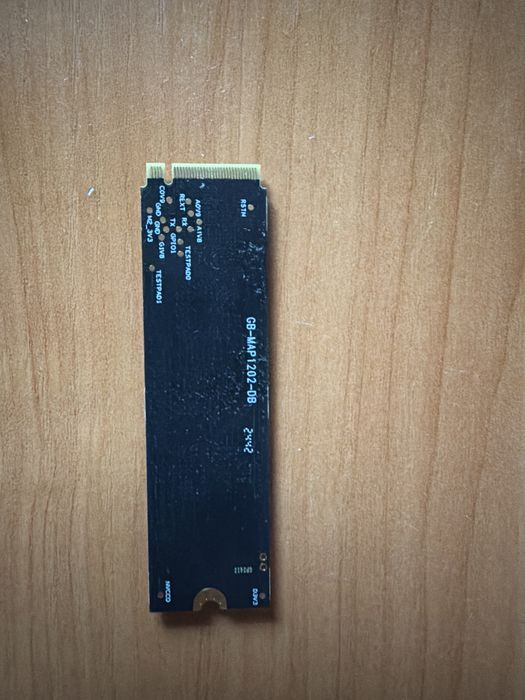 Продам Ssd на 512 гб